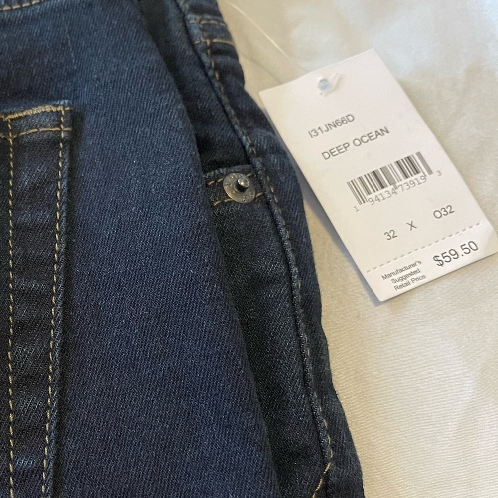 IZOD Stretch Denim jeans-Straight Fit NWT - Picture 3 of 8